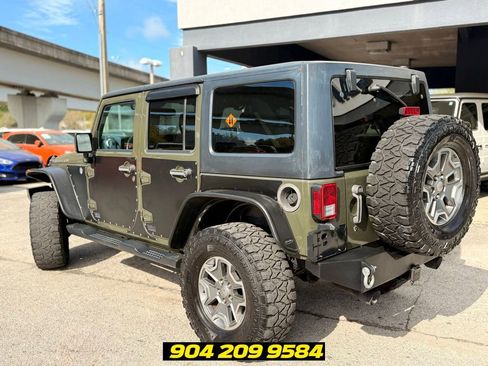 Used 2015 Jeep Wrangler Unlimited Rubicon w/ Dual Top Group AWD/4WD image 4