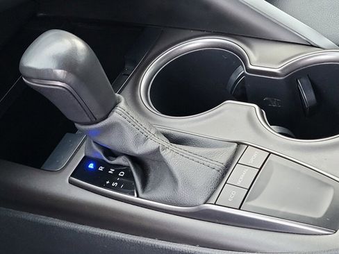 Used 2023 Toyota Camry SE image 15