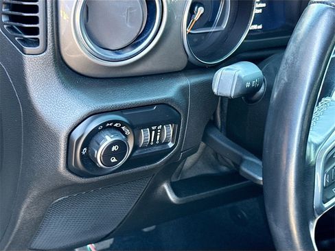 Used 2021 Jeep Gladiator Overland w/ Safety Group image 11