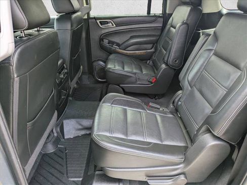 Used 2020 GMC Yukon XL Denali w/ Open Road Package AWD/4WD image 17