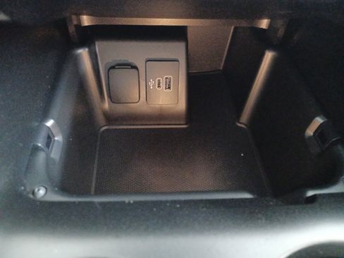 New 2025 Ford Explorer Active w/ Active Comfort Package image 27