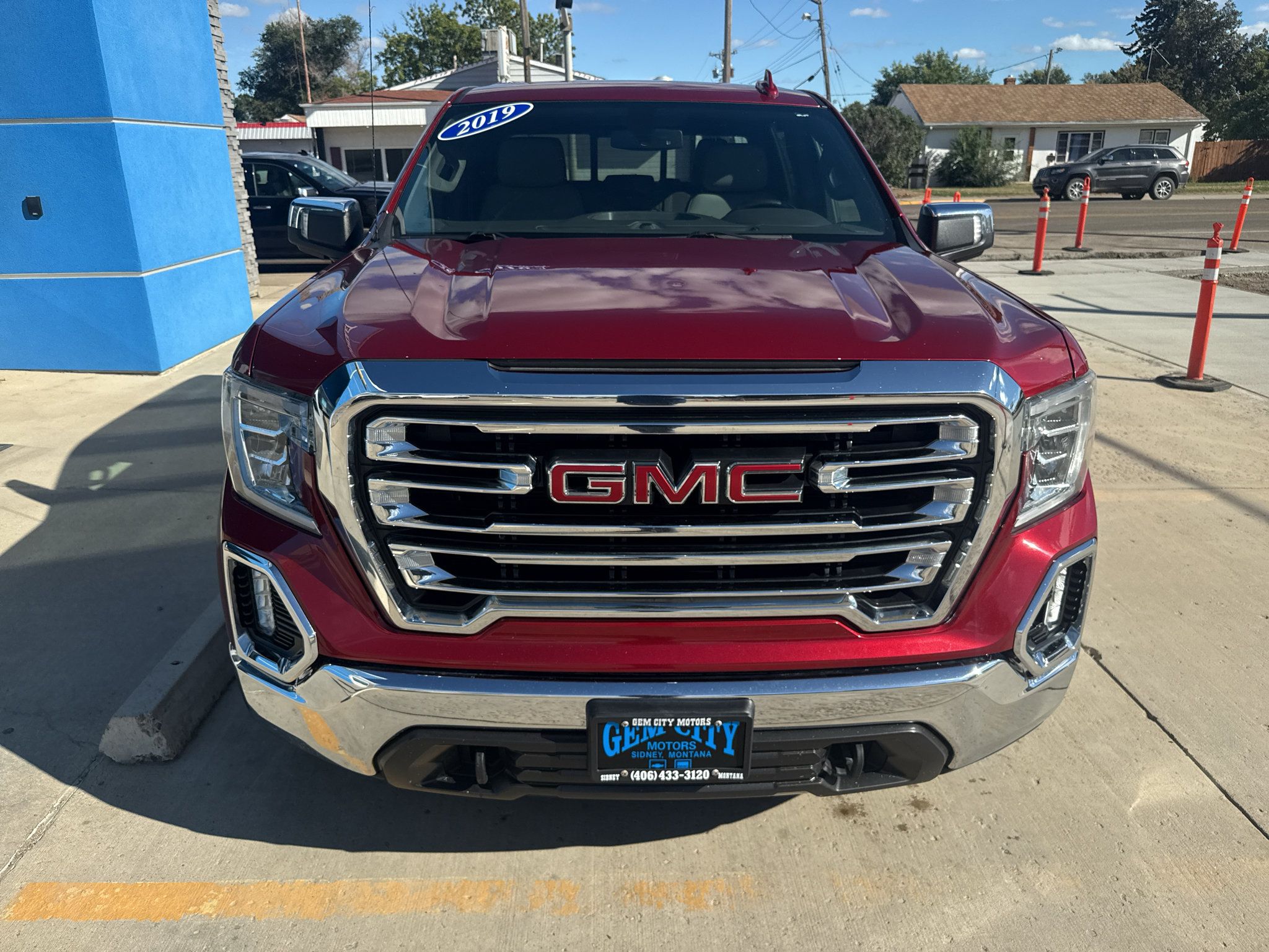 Used 2019 GMC Sierra 1500 SLT w/ SLT Convenience Package AWD/4WD image 3