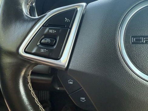 Used 2021 Chevrolet Camaro LT image 14