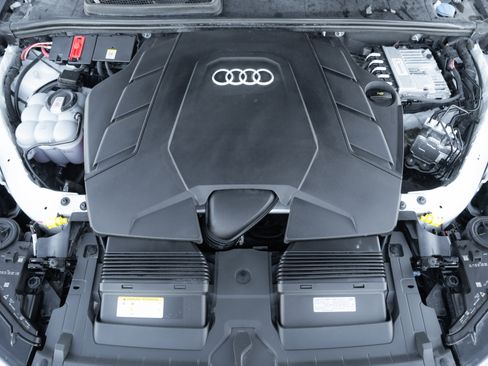 Certified 2023 Audi Q7 3.0T Premium Plus image 36