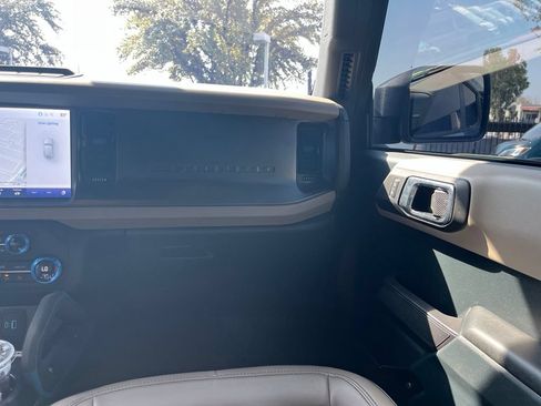 Used 2024 Ford Bronco Wildtrak AWD/4WD image 8