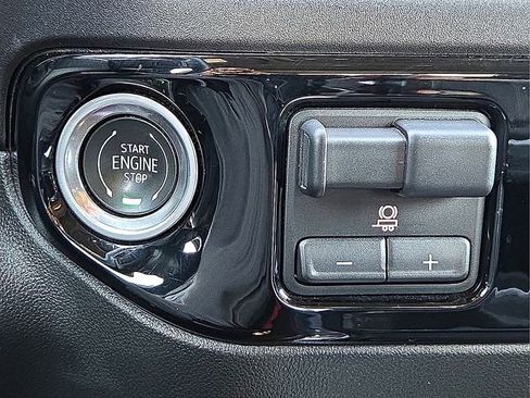 Certified 2024 Chevrolet Silverado 3500 High Country image 20