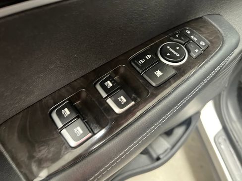 Used 2017 Kia Sorento EX w/ EX Premium Package FWD image 14