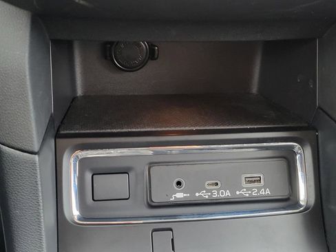 Certified 2024 Subaru Ascent Premium w/ Convenience Package image 25