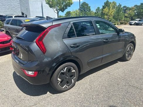 Used 2024 Kia Niro Wind FWD image 3