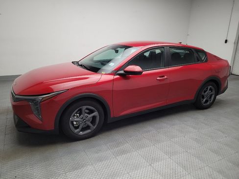 Used 2025 Kia K4 FWD image 2