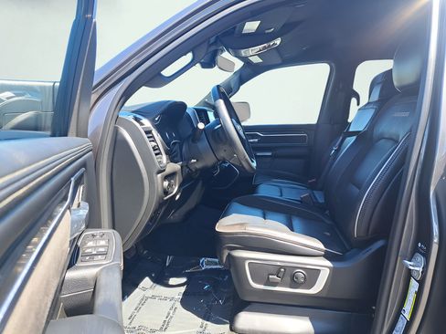 Used 2023 RAM 1500 Laramie AWD/4WD image 10