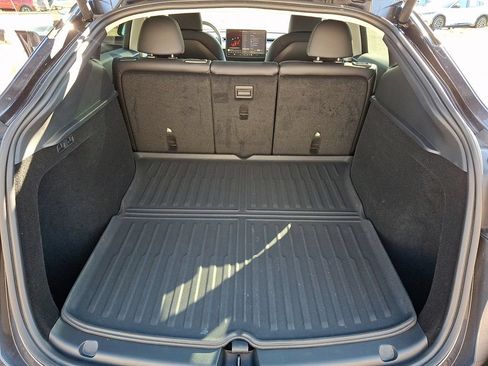 Used 2025 Tesla Model Y Long Range RWD image 28