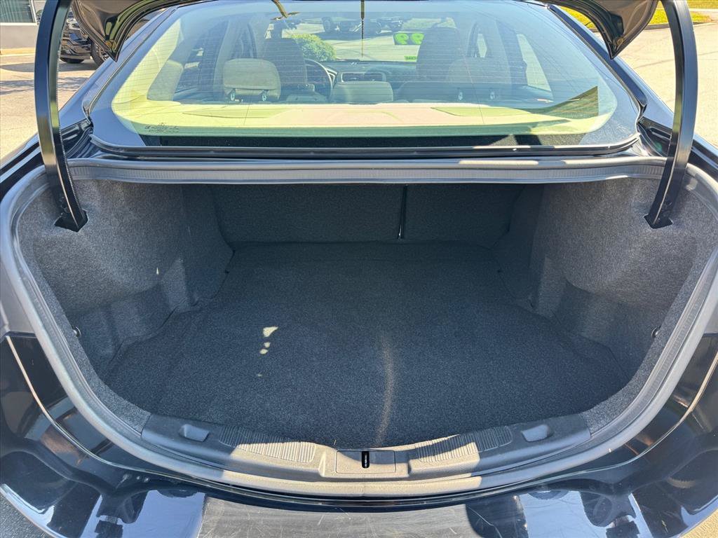 Used 2018 Ford Fusion SE w/ Fusion SE Technology Package FWD image 10