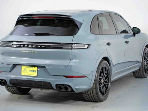Used 2024 Porsche Cayenne Turbo image 55
