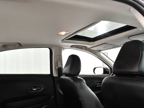 Used 2017 Honda HR-V EX-L image 18