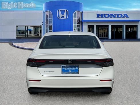 Certified 2023 Honda Accord LX image 8