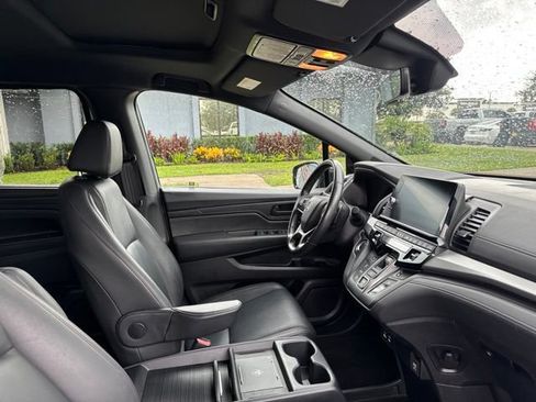 Used 2025 Honda Odyssey Sport-L image 10