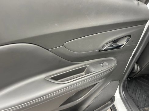 Used 2018 Buick Encore Preferred image 22