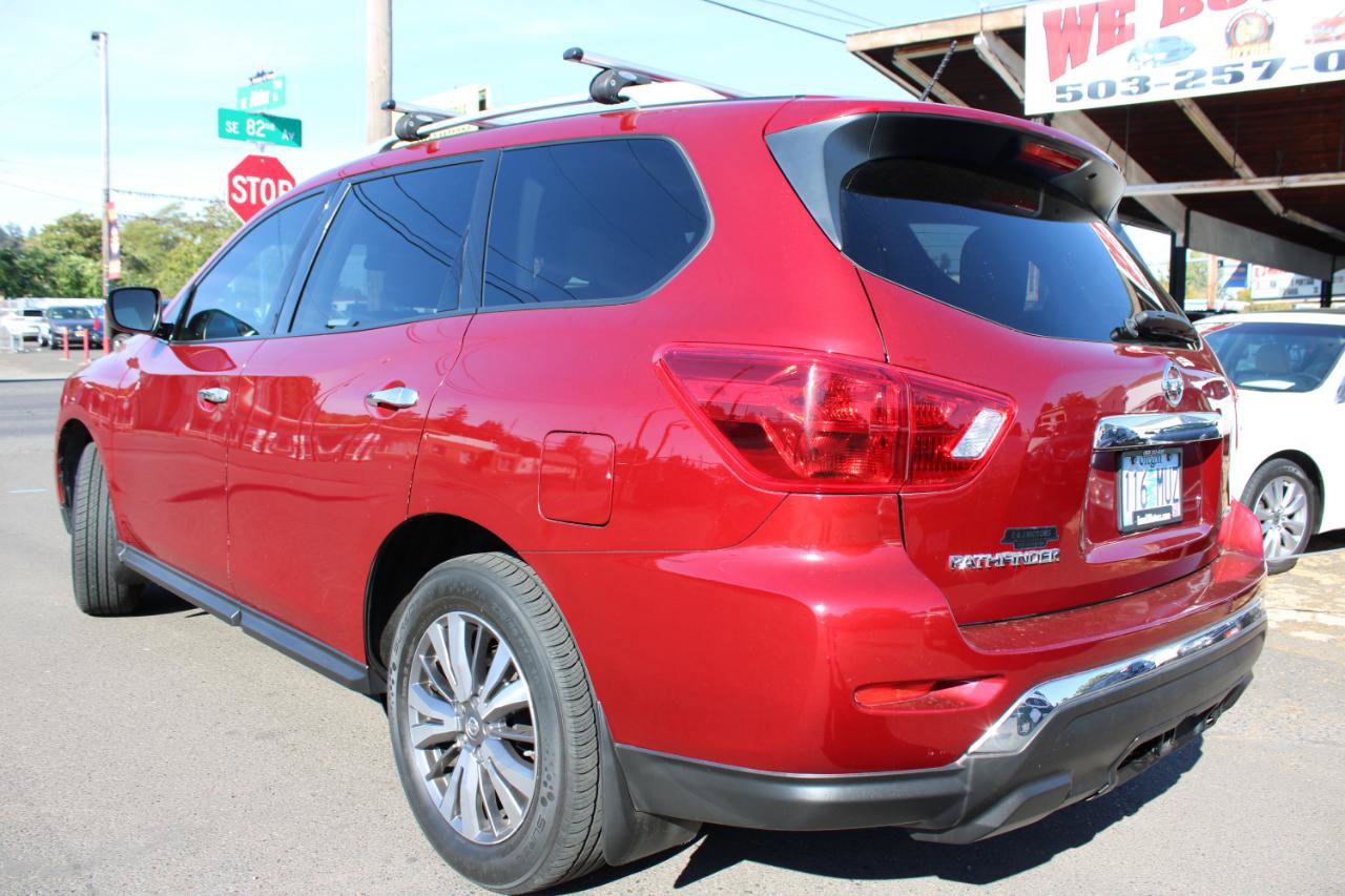 Used 2018 Nissan Pathfinder S AWD/4WD image 5