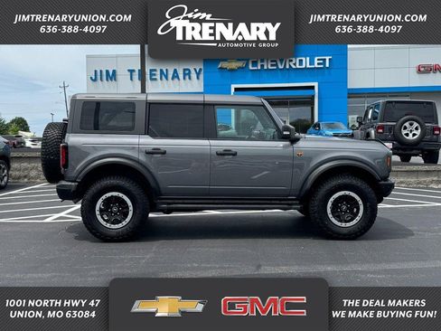 Used 2023 Ford Bronco Badlands AWD/4WD image 1