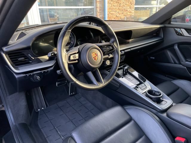 Used 2020 Porsche 911 Carrera 4S w/ Sport Package AWD/4WD image 2