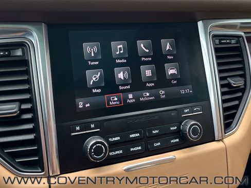 Used 2017 Porsche Macan Turbo image 20