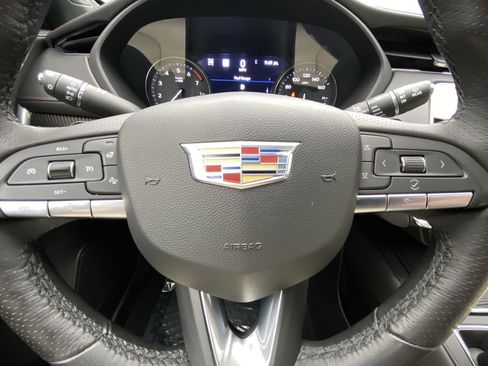 Used 2021 Cadillac XT4 Sport AWD/4WD image 12