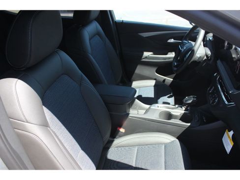 New 2026 Buick Envista Sport Touring FWD image 21