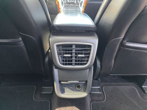 Used 2017 Lincoln MKX Select image 13