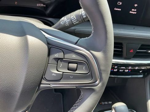 Used 2025 Buick Encore GX Avenir w/ Avenir Technology Package AWD/4WD image 12