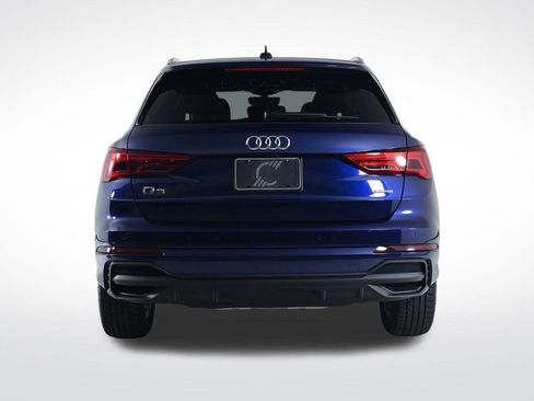 Certified 2025 Audi Q3 2.0T Premium w/ Convenience Package image 4