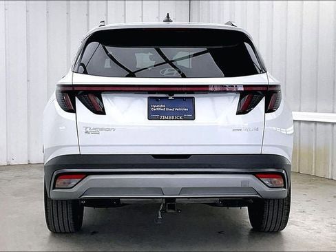 Certified 2025 Hyundai Tucson Limited AWD/4WD image 4