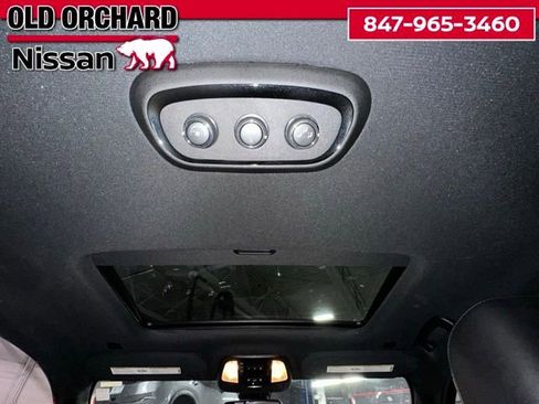 Used 2022 Dodge Durango R/T w/ Blacktop Package AWD/4WD image 13
