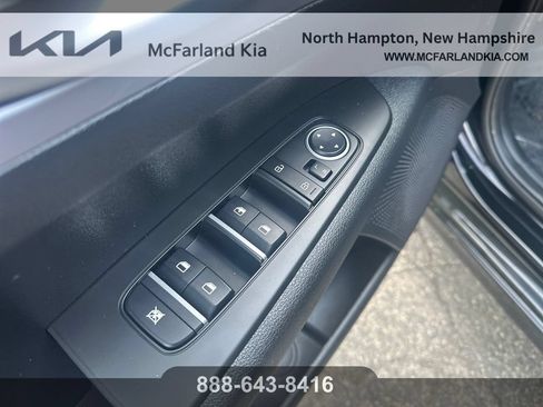 Used 2024 Kia Forte LXS w/ LXS Technology Package FWD image 12