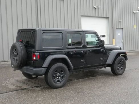 Used 2024 Jeep Wrangler Unlimited Sport AWD/4WD image 9