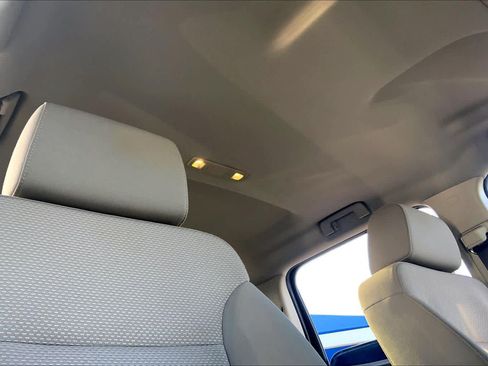 Used 2018 Chevrolet Silverado 1500 LT w/ LT Eassist Package image 13