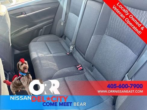 Used 2025 Toyota Camry LE image 10