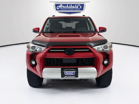 Used 2021 Toyota 4Runner TRD Off-Road Premium w/ Moonroof Package AWD/4WD image 2
