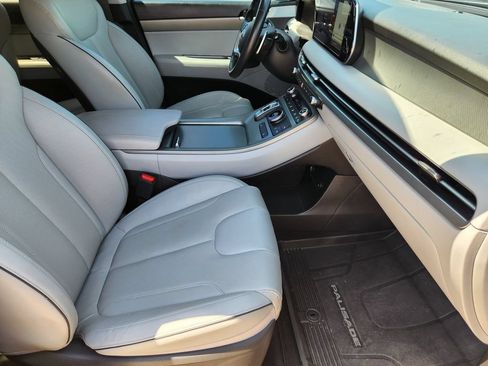 Used 2024 Hyundai Palisade SEL FWD image 15