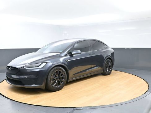 Used 2024 Tesla Model X AWD/4WD image 4