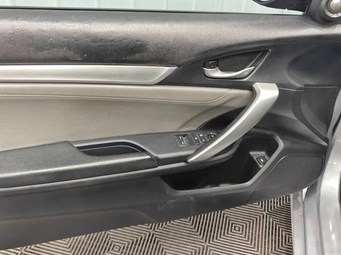 Used 2016 Honda Civic Touring image 43