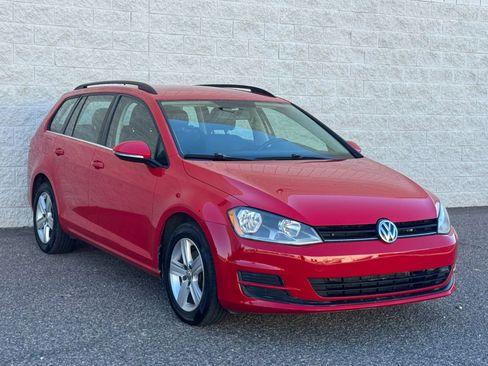 Used 2015 Volkswagen Golf TDI S FWD image 3