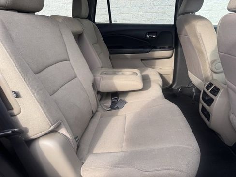 Used 2019 Honda Pilot LX image 18