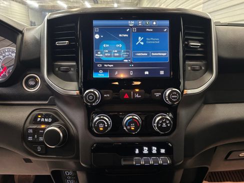 Used 2025 RAM 1500 Big Horn AWD/4WD image 18