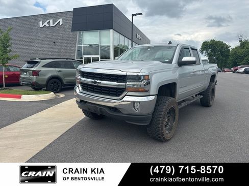 Used 2017 Chevrolet Silverado 1500 LT w/ All Star Edition AWD/4WD image 5