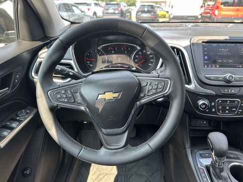 Used 2023 Chevrolet Equinox LT AWD/4WD image 11