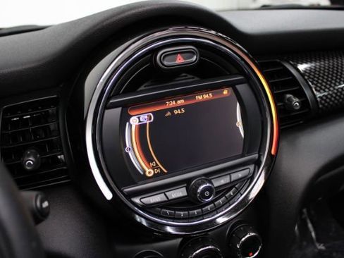 Used 2016 MINI Cooper S image 17