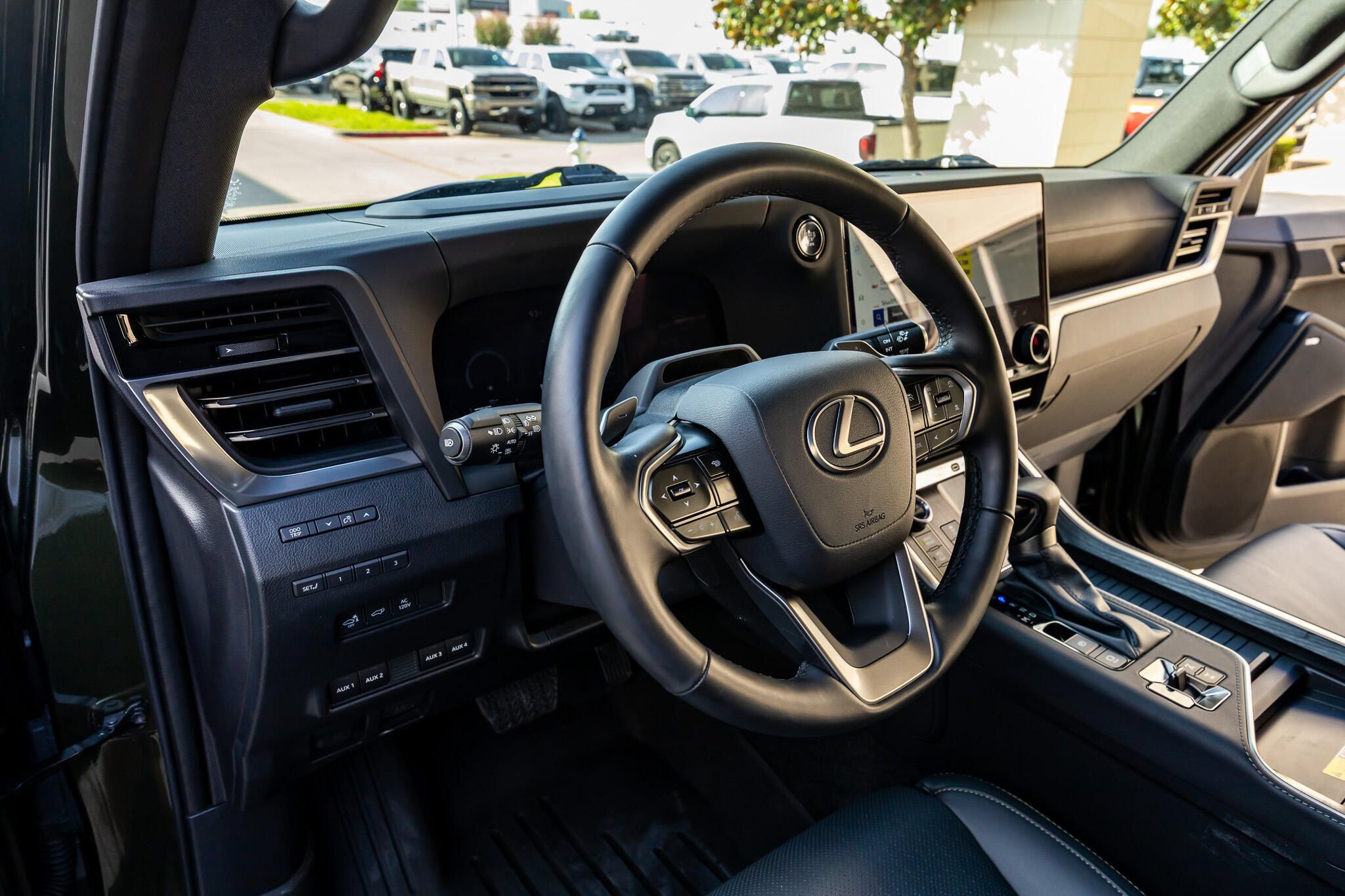 Used 2025 Lexus GX 550 AWD/4WD image 17