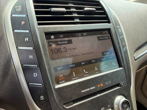 Used 2019 Lincoln MKC Reserve w/ MKC Climate Package FWD image 37