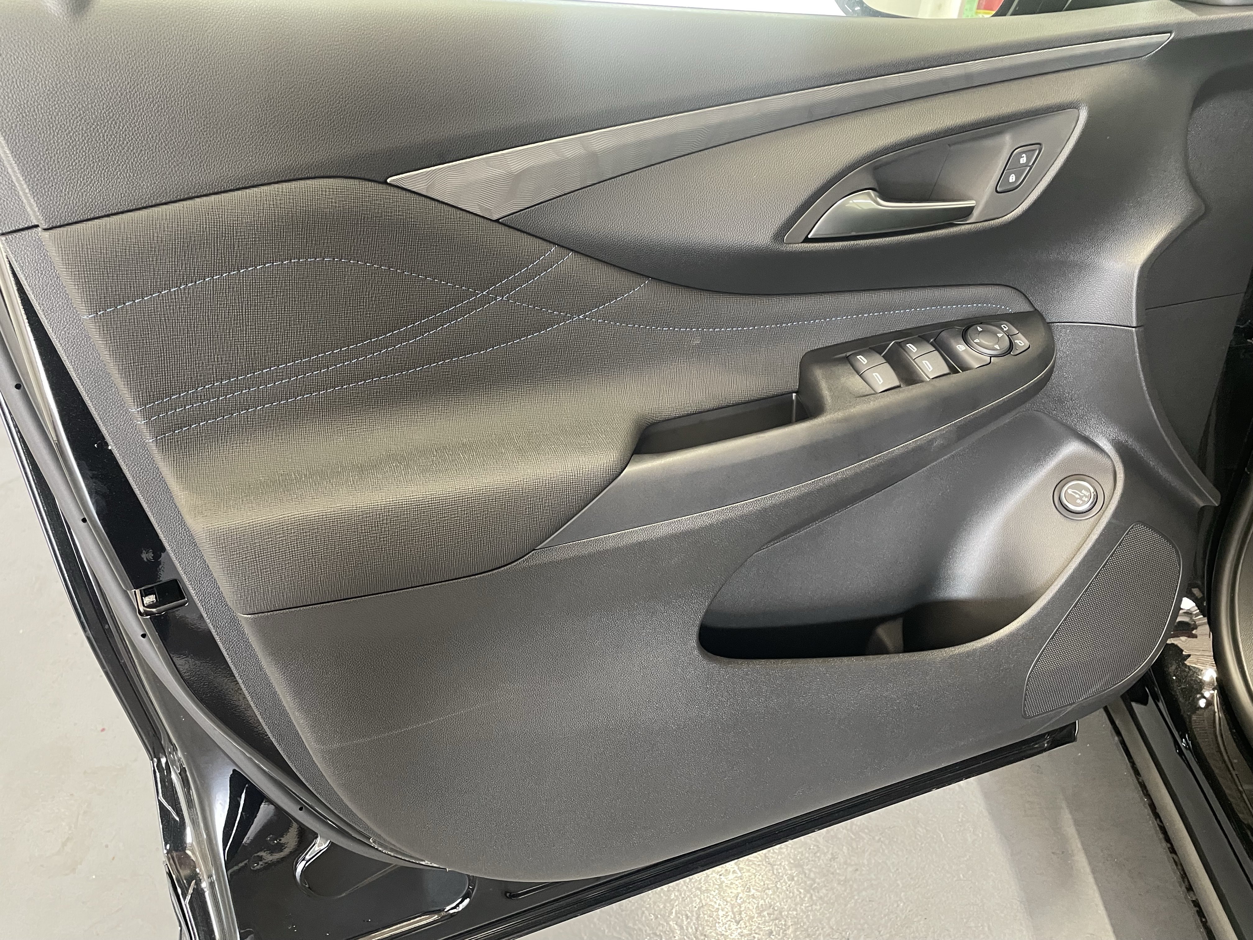 New 2026 Buick Envista Sport Touring w/ Convenience I Package FWD image 14
